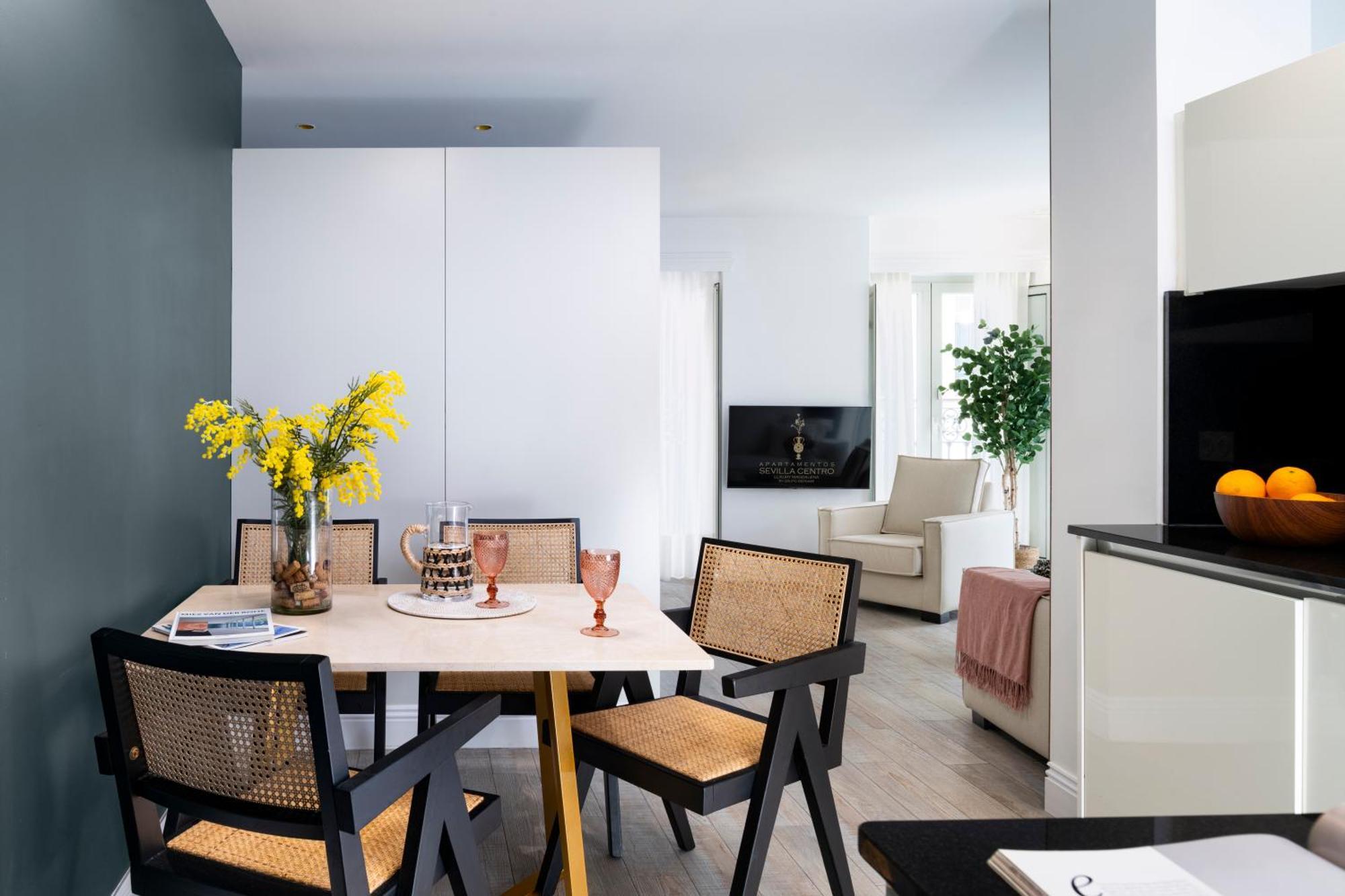 Apartamentos Sevilla Centro Bagian luar foto